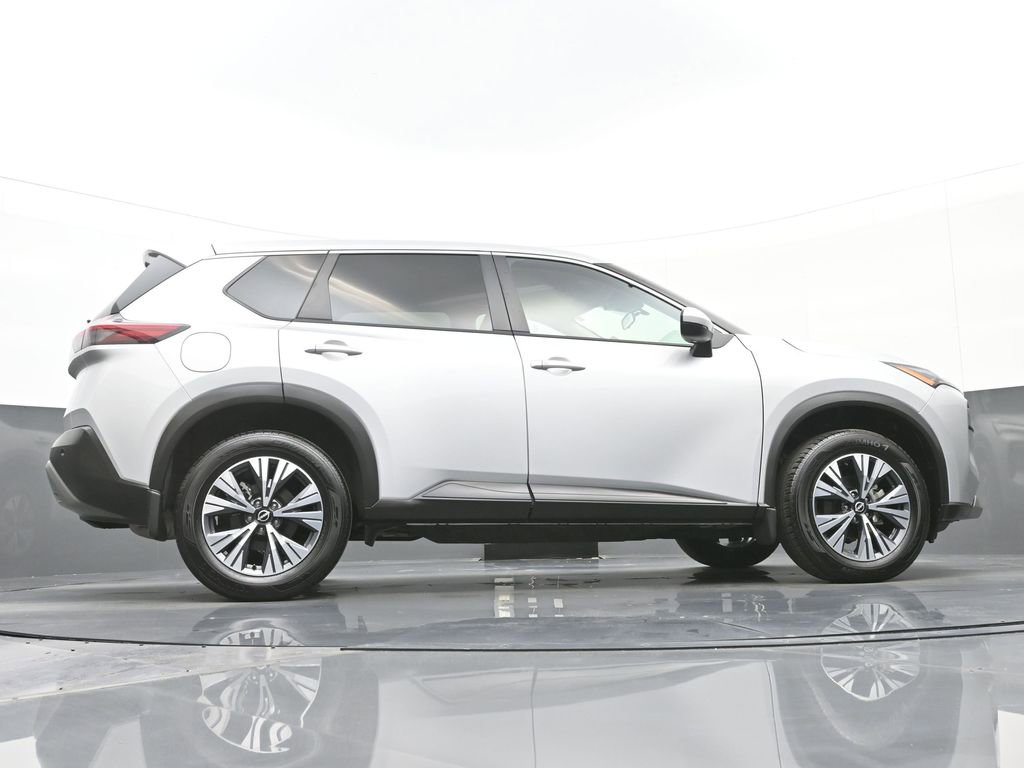 Used 2022 Nissan Rogue SV FWD image 37
