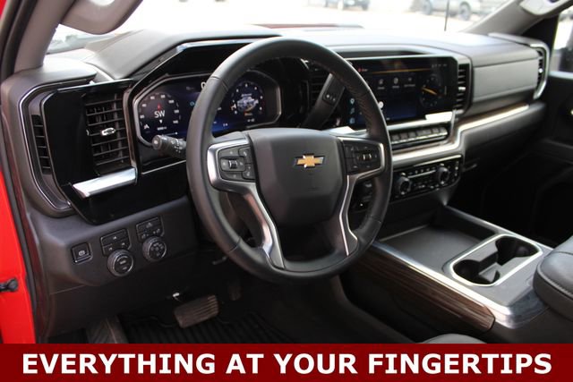 Used 2026 Chevrolet Silverado 3500 LT AWD/4WD image 2