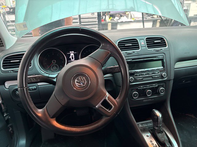 Used 2013 Volkswagen Golf 2-Door FWD image 5