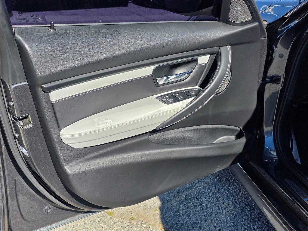 Used 2018 BMW M3 Base w/ Executive Package image 13