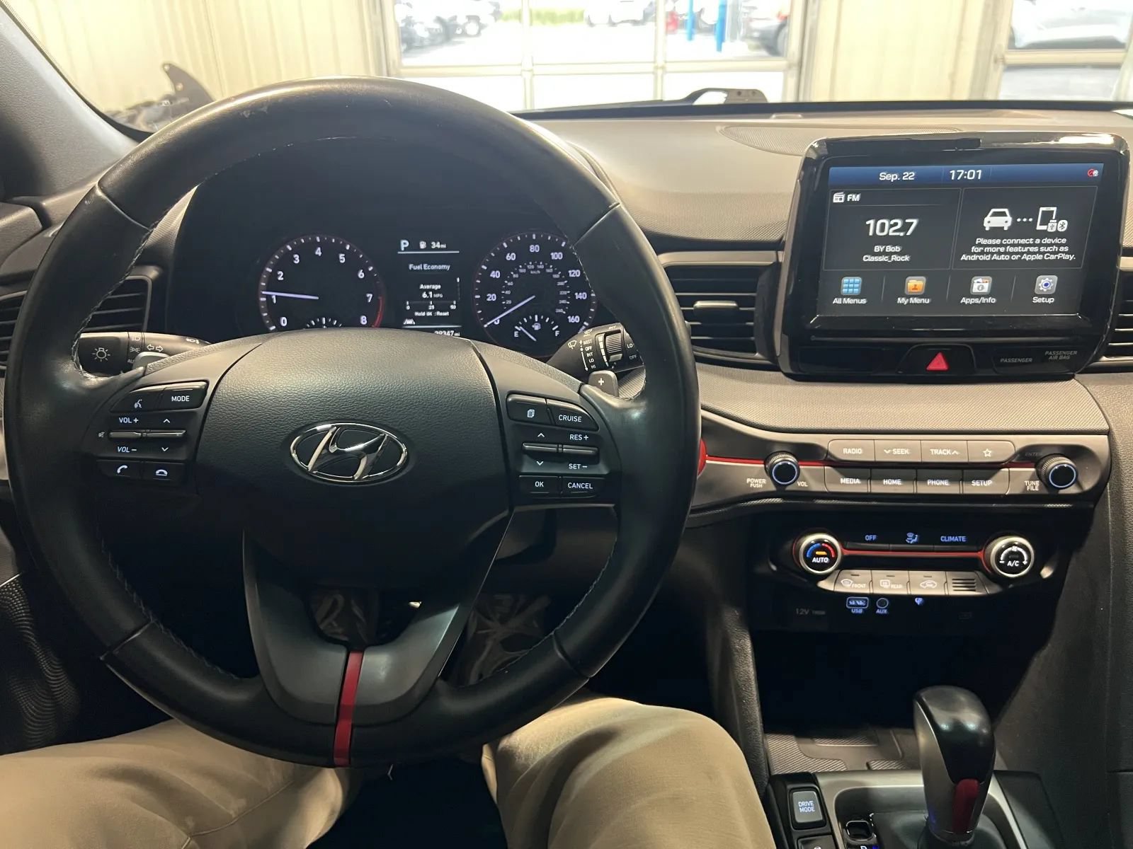 Used 2020 Hyundai Veloster 2.0 Premium FWD image 26