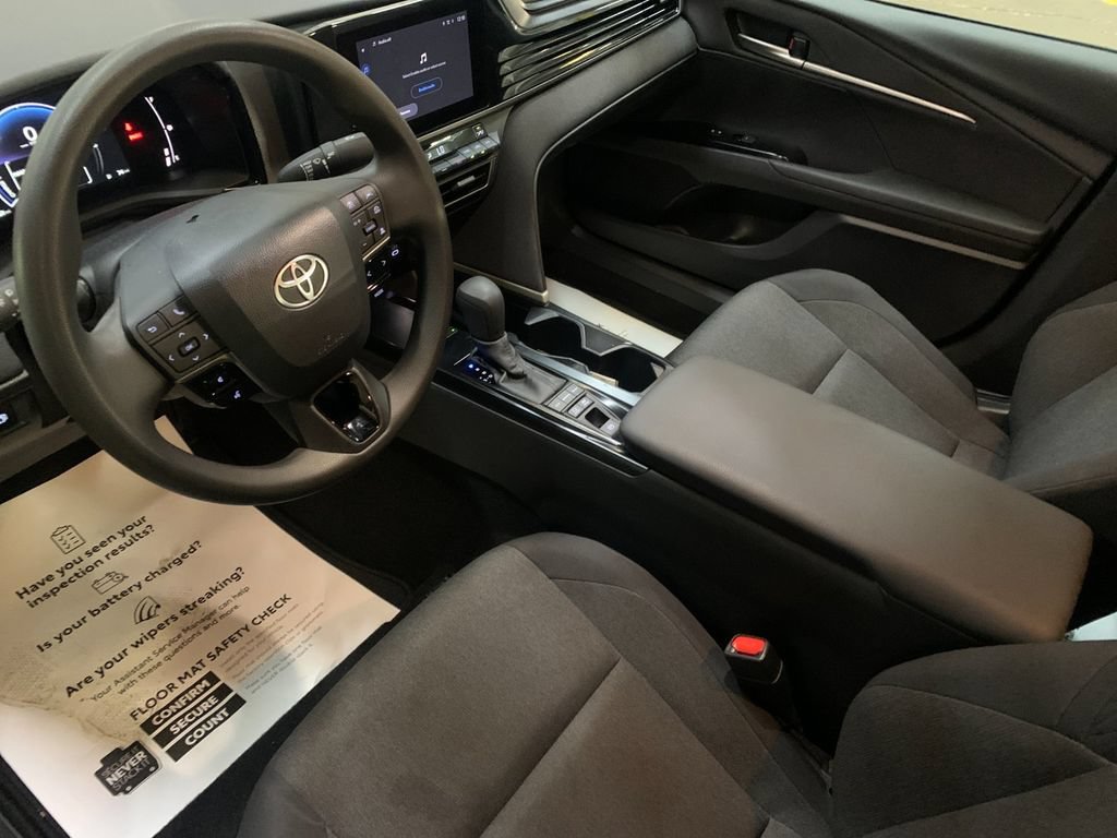 Used 2026 Toyota Camry LE FWD image 11