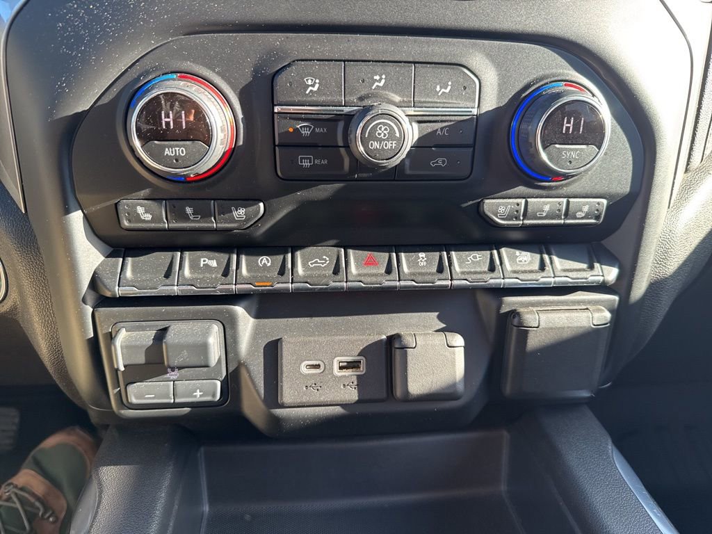 Used 2020 Chevrolet Silverado 1500 LTZ w/ LTZ Plus Package image 26