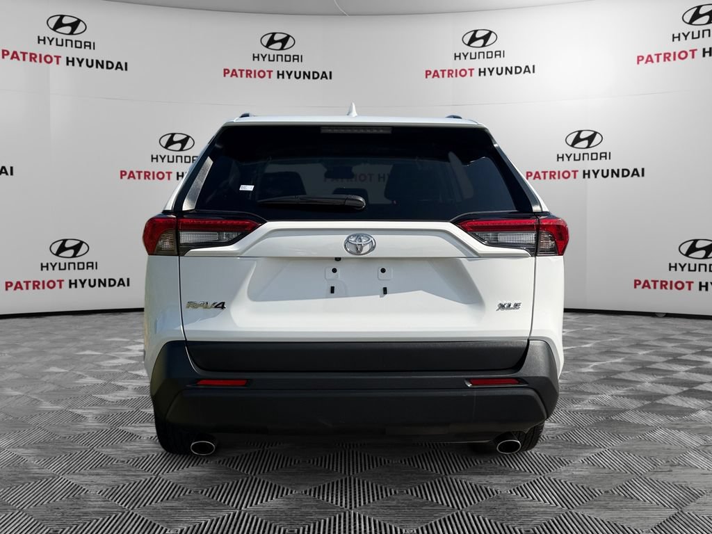 Used 2024 Toyota RAV4 XLE FWD image 4