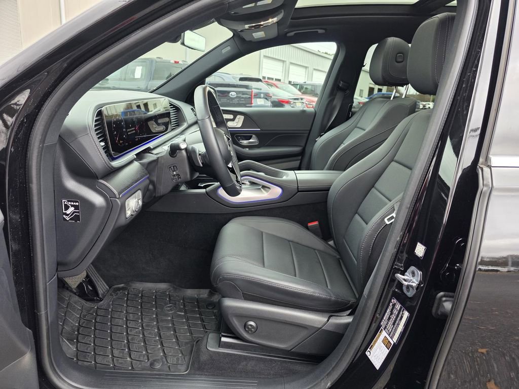 Certified 2025 Mercedes-Benz GLS 450 4MATIC image 23