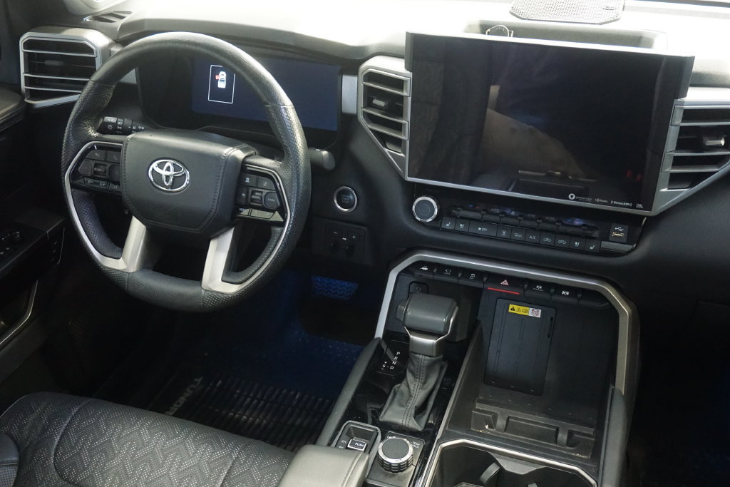 Used 2024 Toyota Tundra Limited AWD/4WD image 27