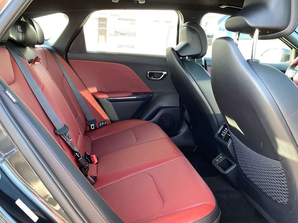 New 2026 Kia K4 GT-Line Turbo FWD image 24