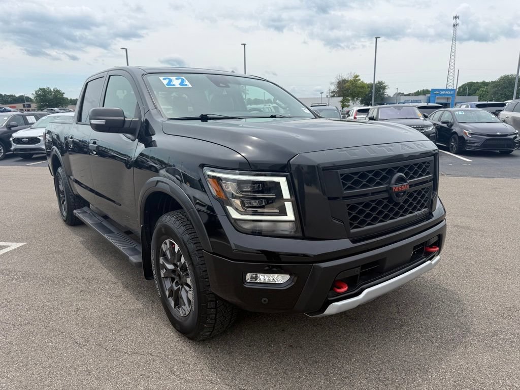 Used 2022 Nissan Titan PRO-4X w/ Pro-4x Convenience Package AWD/4WD image 3
