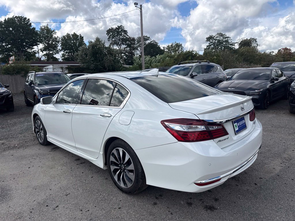 Used 2017 Honda Accord Touring image 8