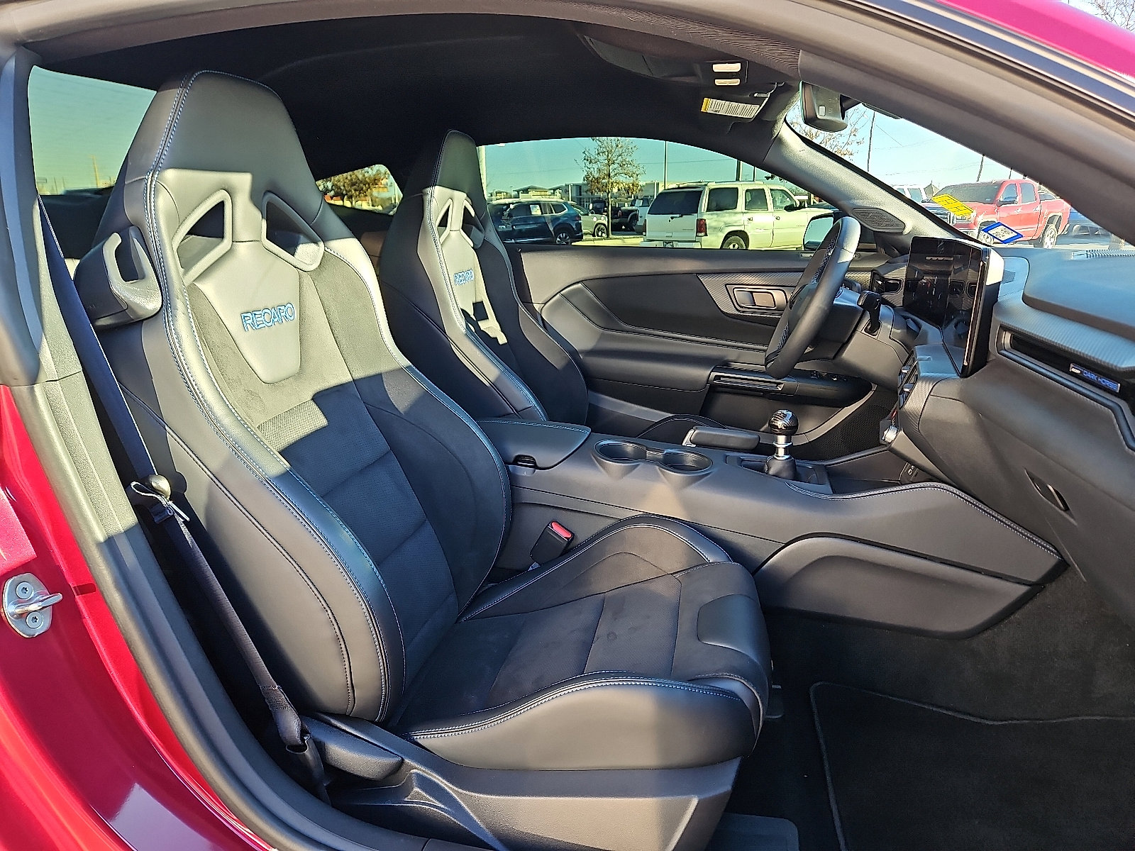 Used 2025 Ford Mustang Dark Horse image 12