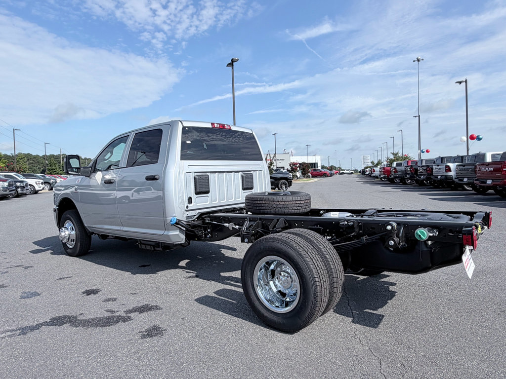New 2026 RAM 3500 Tradesman w/ Chrome Appearance Group A AWD/4WD image 7