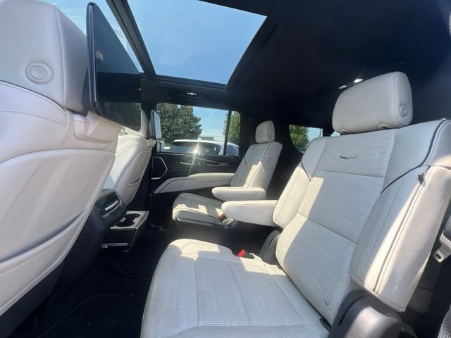 Used 2023 Cadillac Escalade ESV Sport w/ Touring Package AWD/4WD image 22