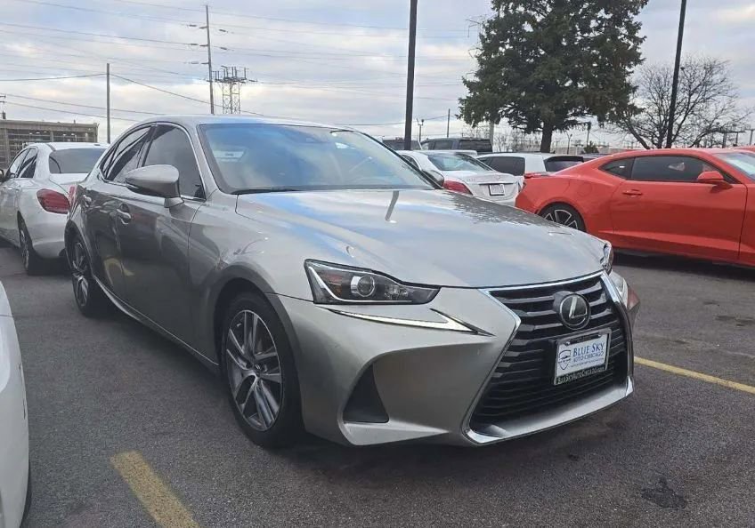 Used 2018 Lexus IS 300 w/ Accessory Package 2 image 3