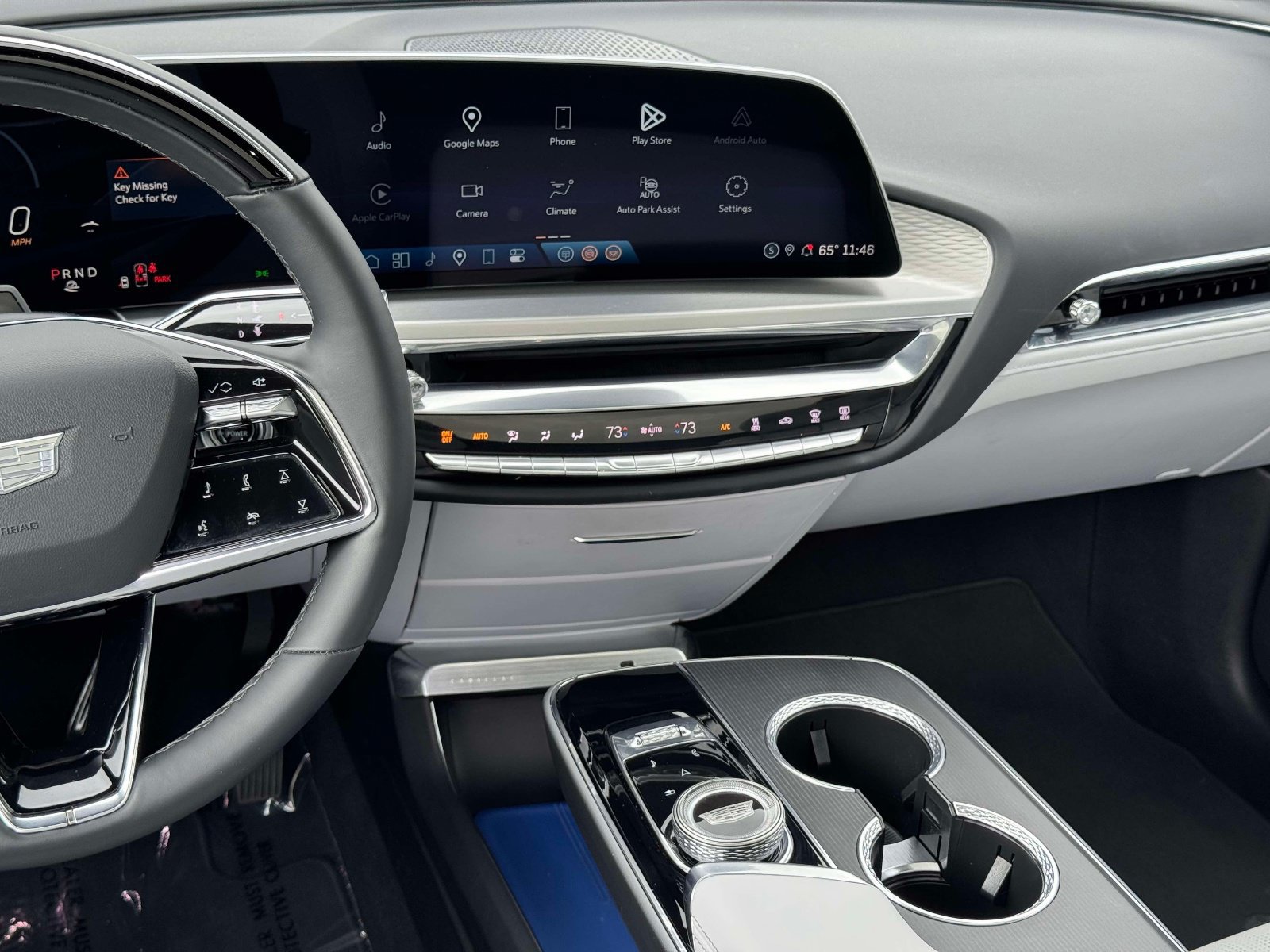 Certified 2024 Cadillac Lyriq Luxury AWD/4WD image 3