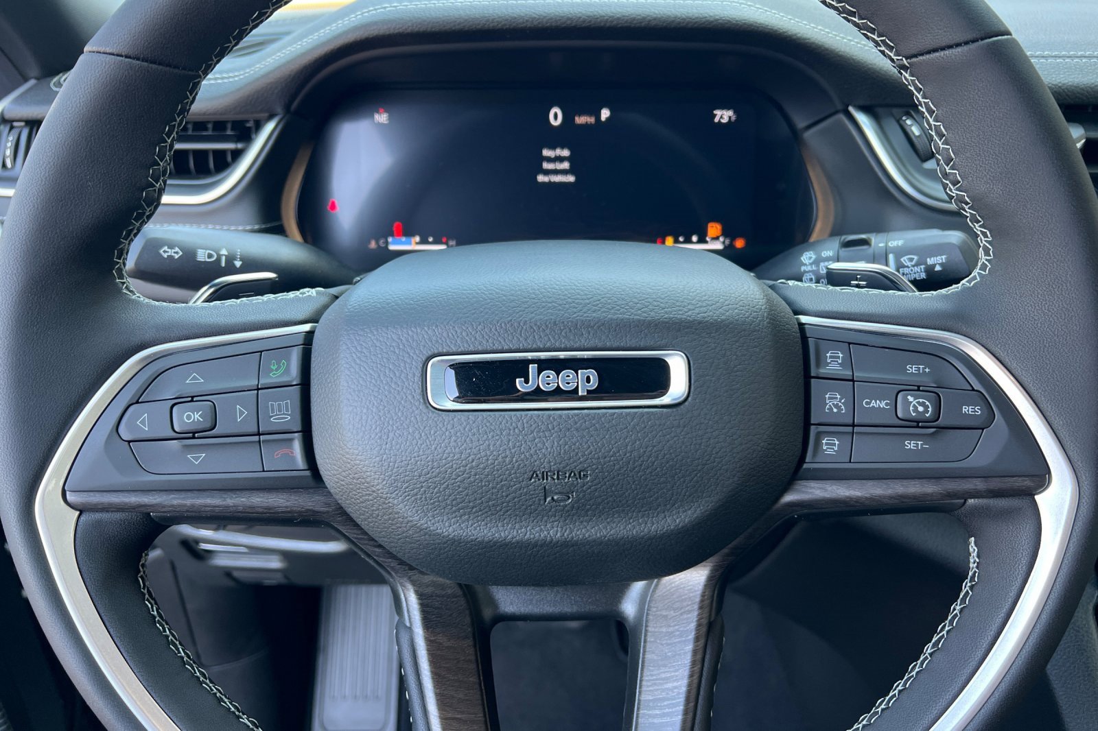 New 2025 Jeep Grand Cherokee Limited image 24