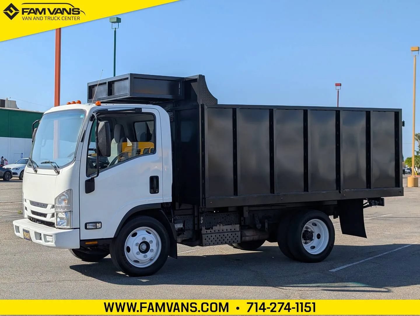 Used 2021 Isuzu NPR RWD image 5