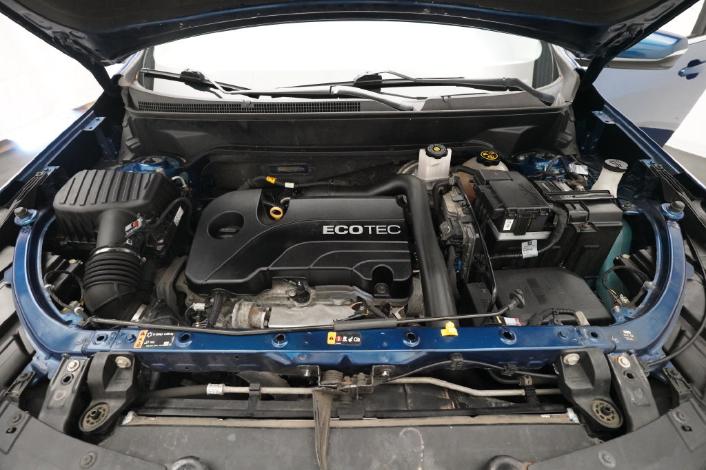 Used 2019 Chevrolet Equinox LT w/ Driver Convenience Package FWD image 3