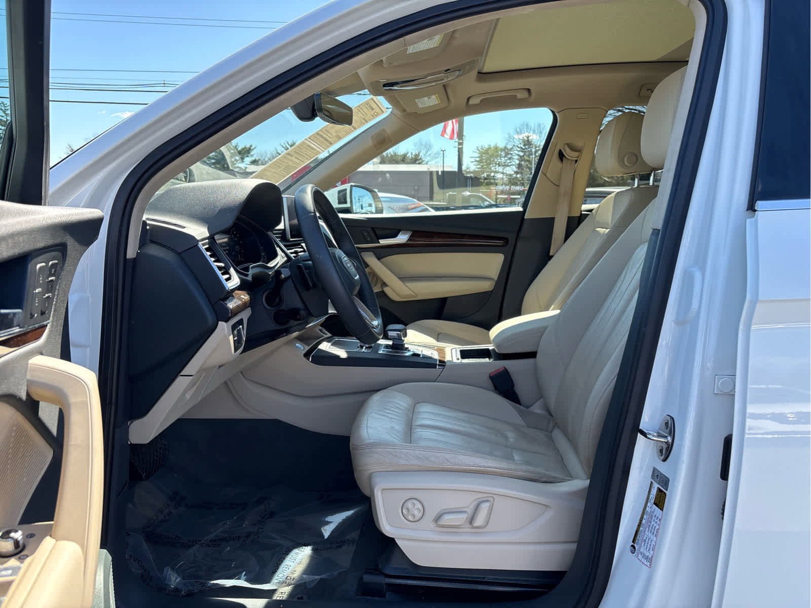 Used 2018 Audi Q5 2.0T Premium Plus w/ Premium Plus Package AWD/4WD image 15