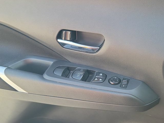Certified 2021 Nissan Kicks SV w/ Exterior Package FWD image 21