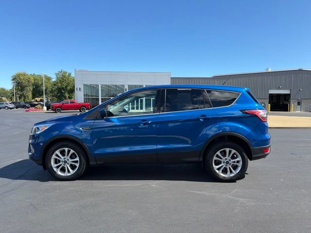 Used 2017 Ford Escape SE FWD image 4