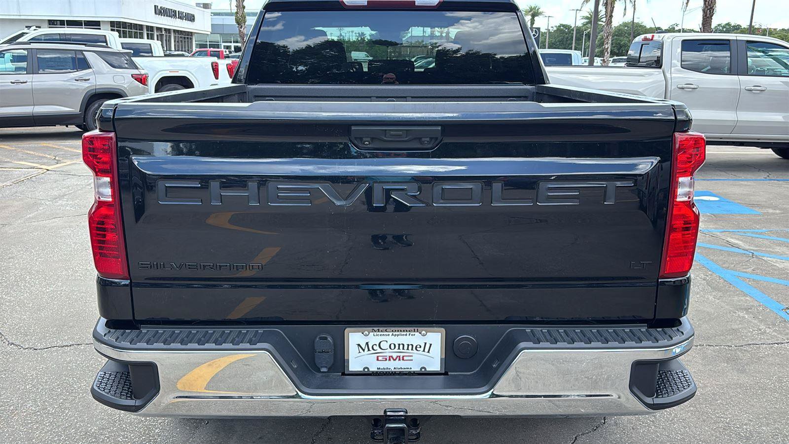 Certified 2023 Chevrolet Silverado 1500 LT w/ Protection Package AWD/4WD image 6