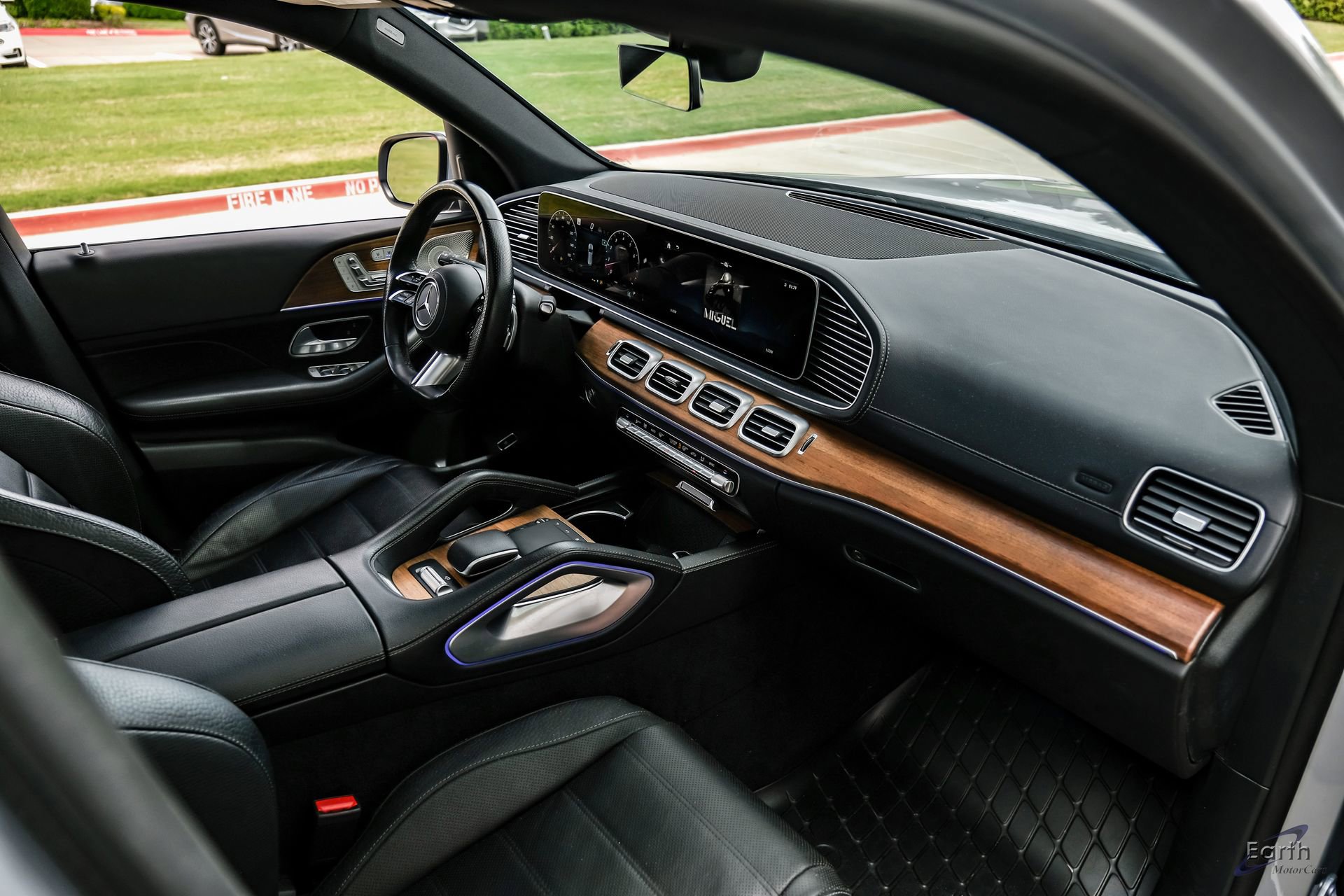 Used 2025 Mercedes-Benz GLS 580 4MATIC image 43