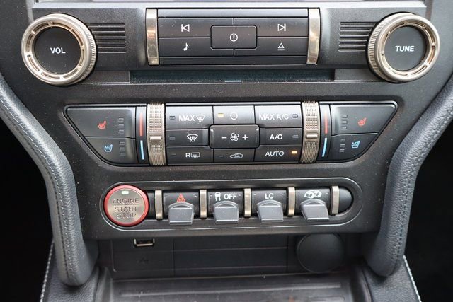 Used 2020 Ford Mustang Shelby GT350 w/ Technology Package image 9