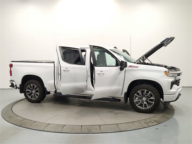 Used 2024 Chevrolet Silverado 1500 RST w/ Convenience Package II image 16