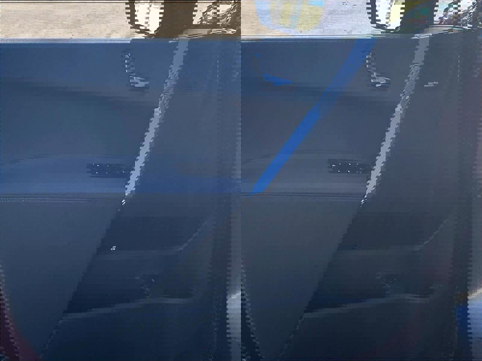 Used 2025 BMW iX xDrive50 image 24