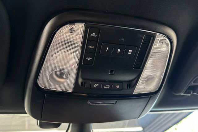 Used 2024 Dodge Durango GT image 37