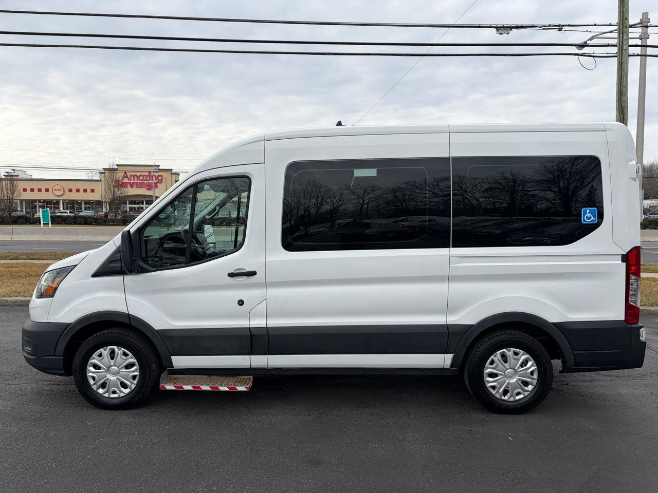 Used 2020 Ford Transit 150 XL RWD image 12