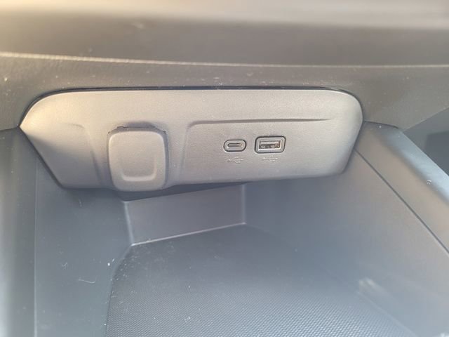 Used 2025 Chevrolet Trax LS image 19