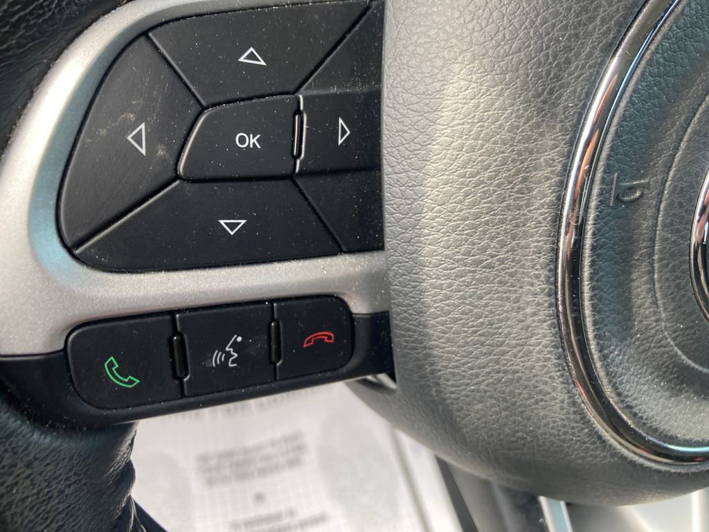 Used 2018 Jeep Renegade Latitude w/ Cold Weather Group image 36