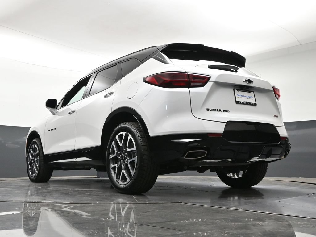 Certified 2023 Chevrolet Blazer RS w/ Driver Confidence II Package AWD/4WD image 26