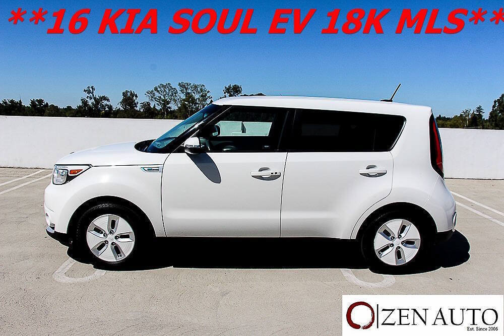 Used 2016 Kia Soul EV FWD image 4