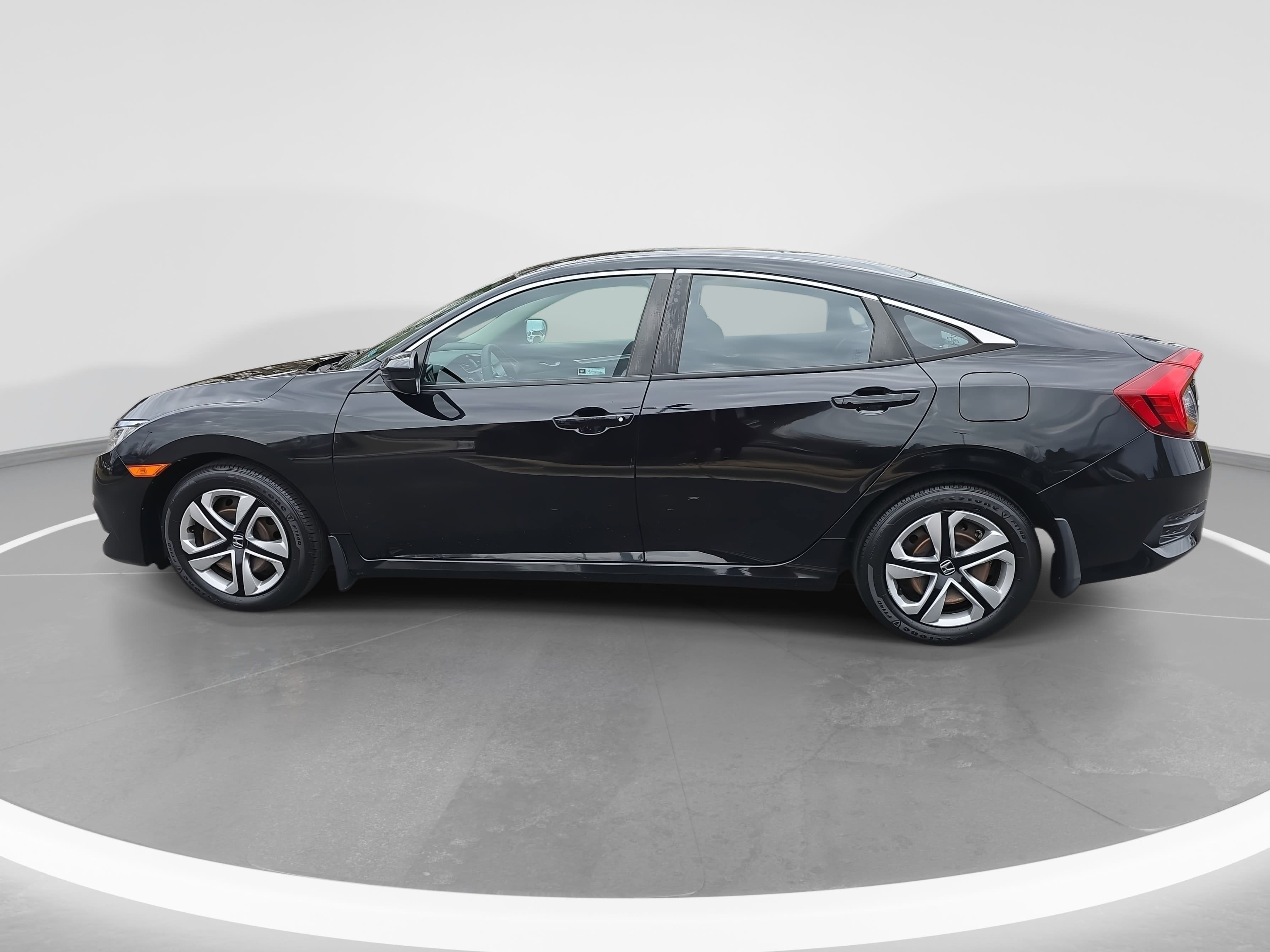 Used 2018 Honda Civic LX image 8