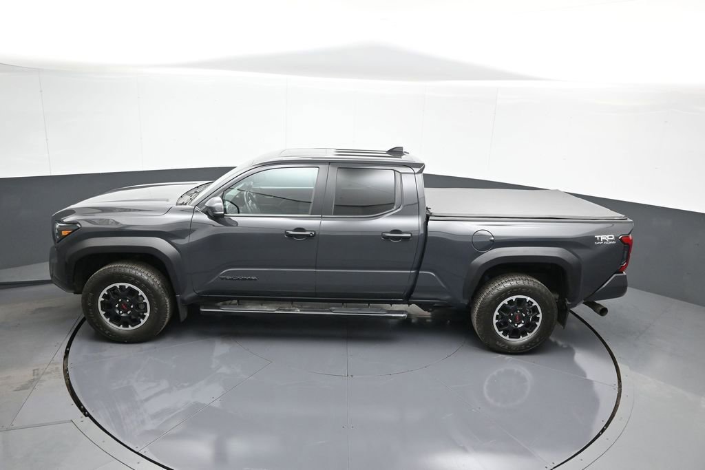 Certified 2024 Toyota Tacoma TRD Off-Road AWD/4WD image 40
