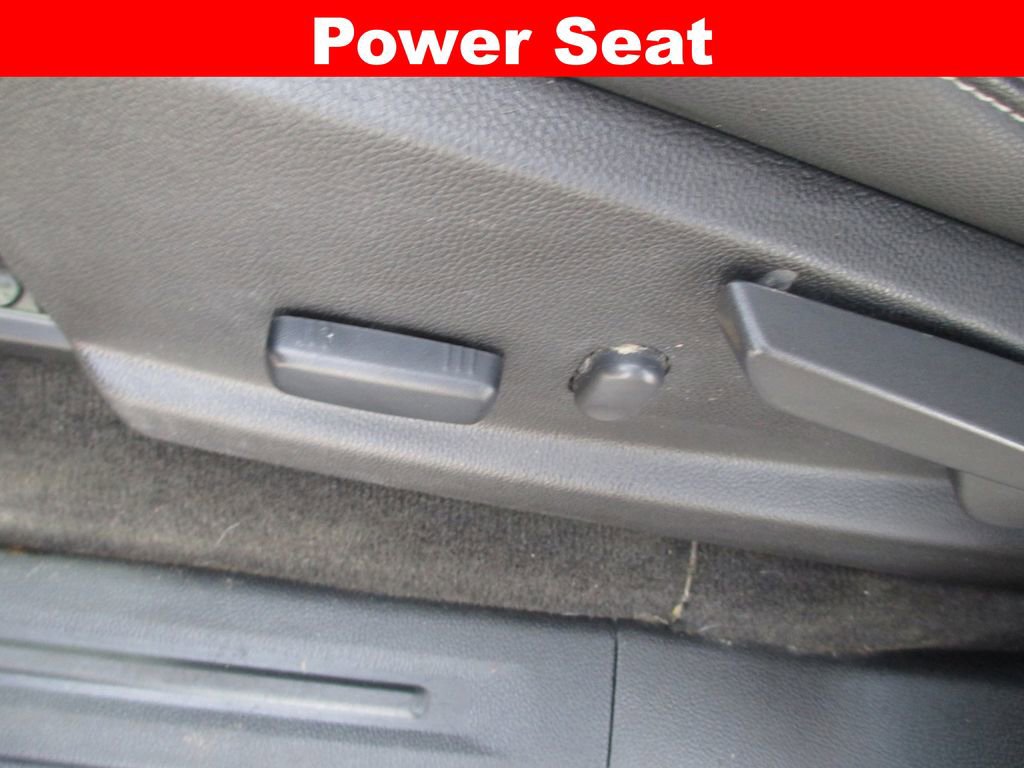 Used 2018 Chevrolet Colorado Z71 image 25