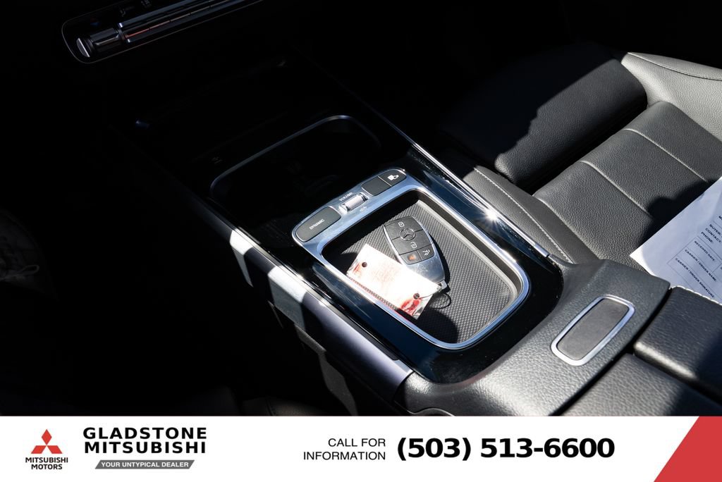 Used 2025 Mercedes-Benz GLB 250 4MATIC image 18