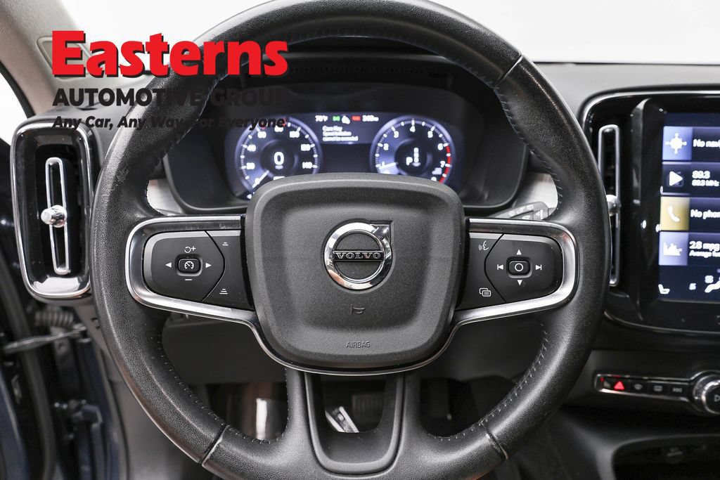 Used 2021 Volvo XC40 T5 Momentum AWD/4WD image 10