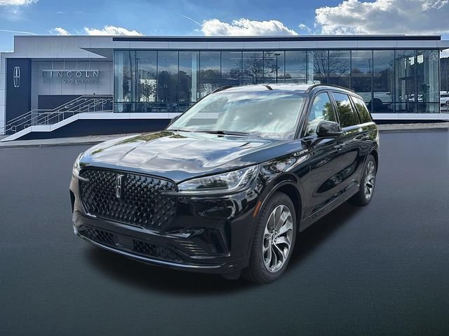 New 2026 Lincoln Aviator 2WD w/ Jet Appearance Package image 3