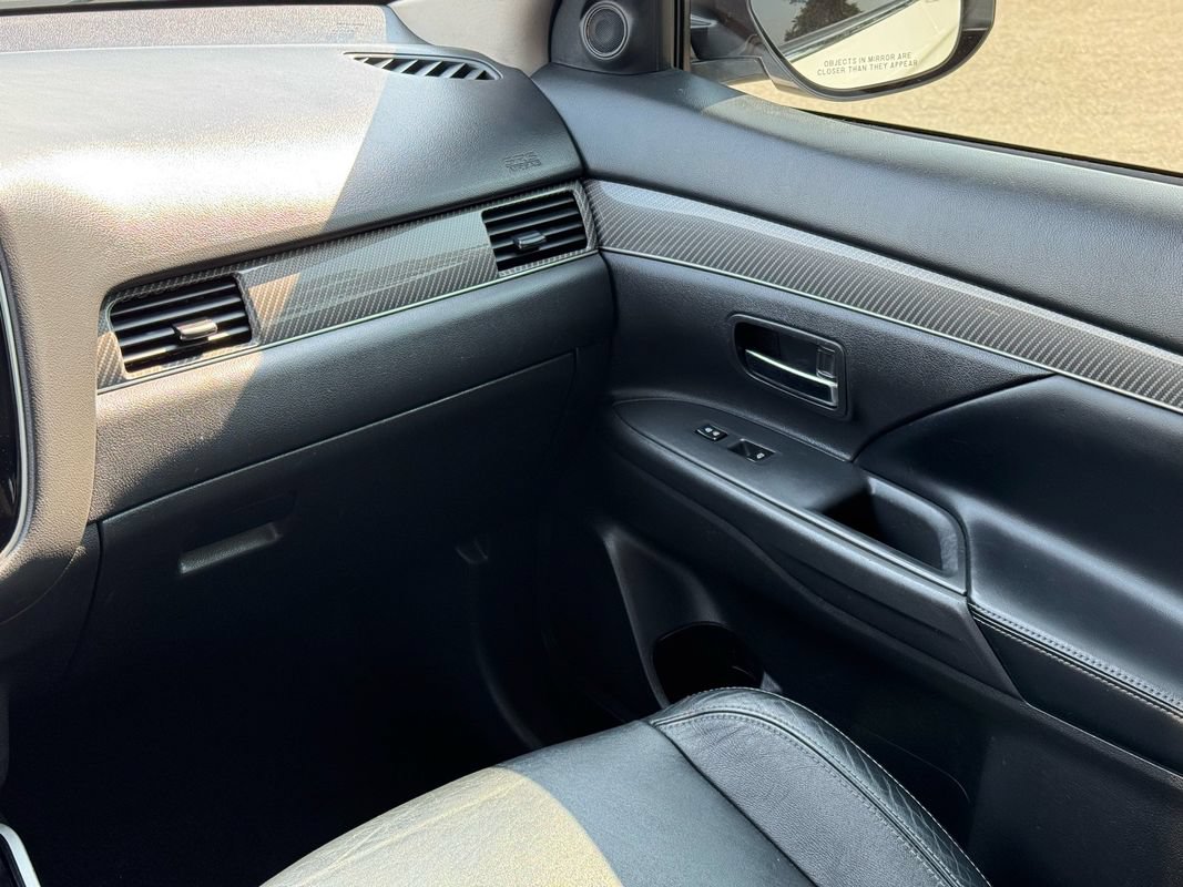 Used 2019 Mitsubishi Outlander SEL AWD/4WD image 13