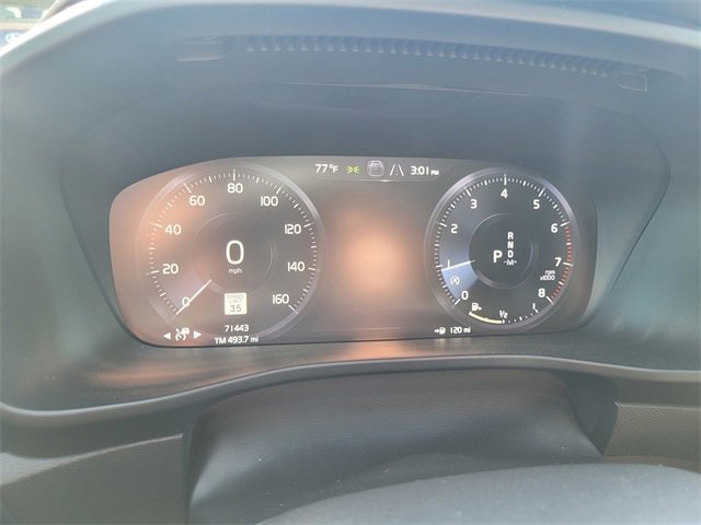 Used 2019 Volvo XC40 T5 Momentum image 23