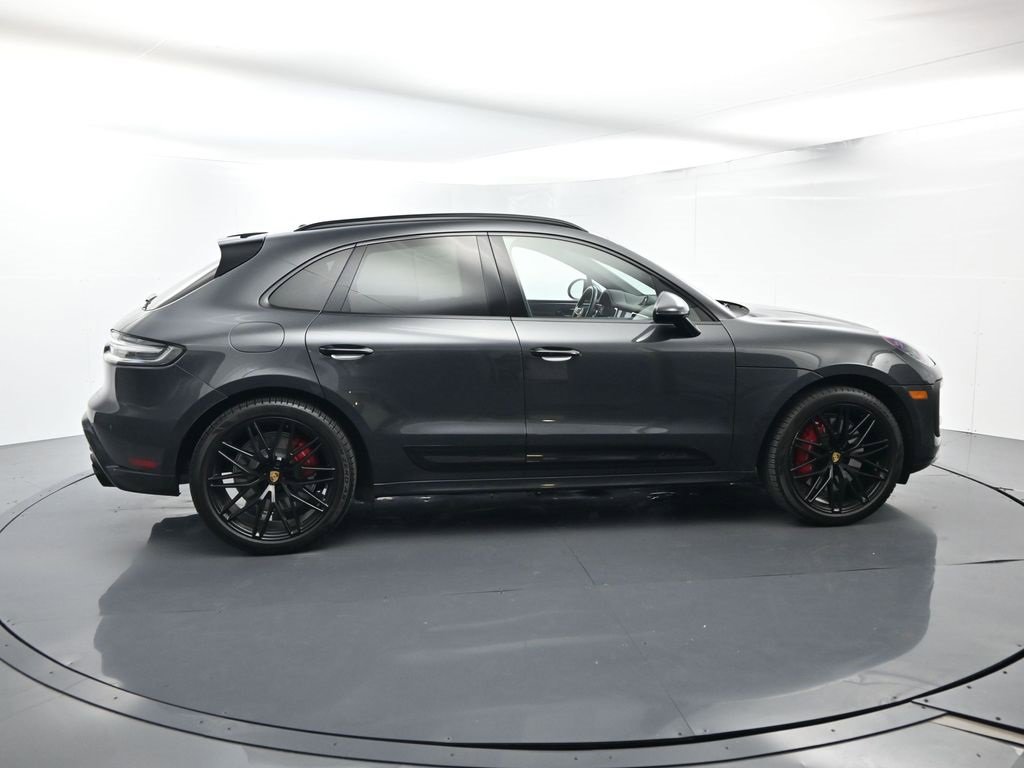 Certified 2023 Porsche Macan GTS image 2