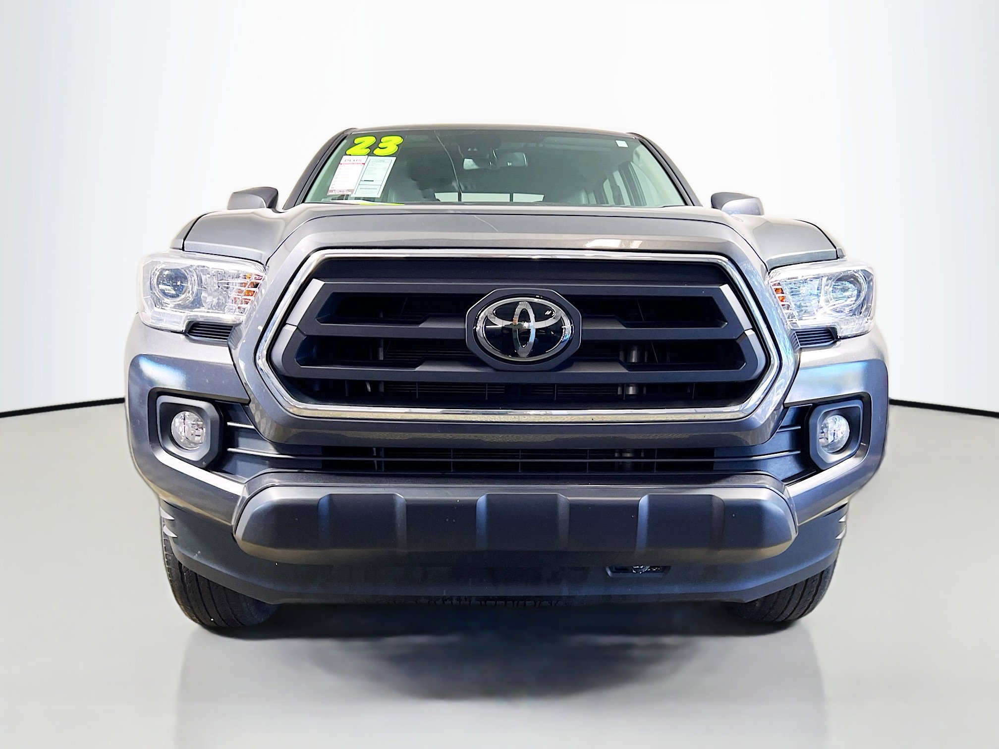 Used 2023 Toyota Tacoma SR5 w/ Technology Package image 11