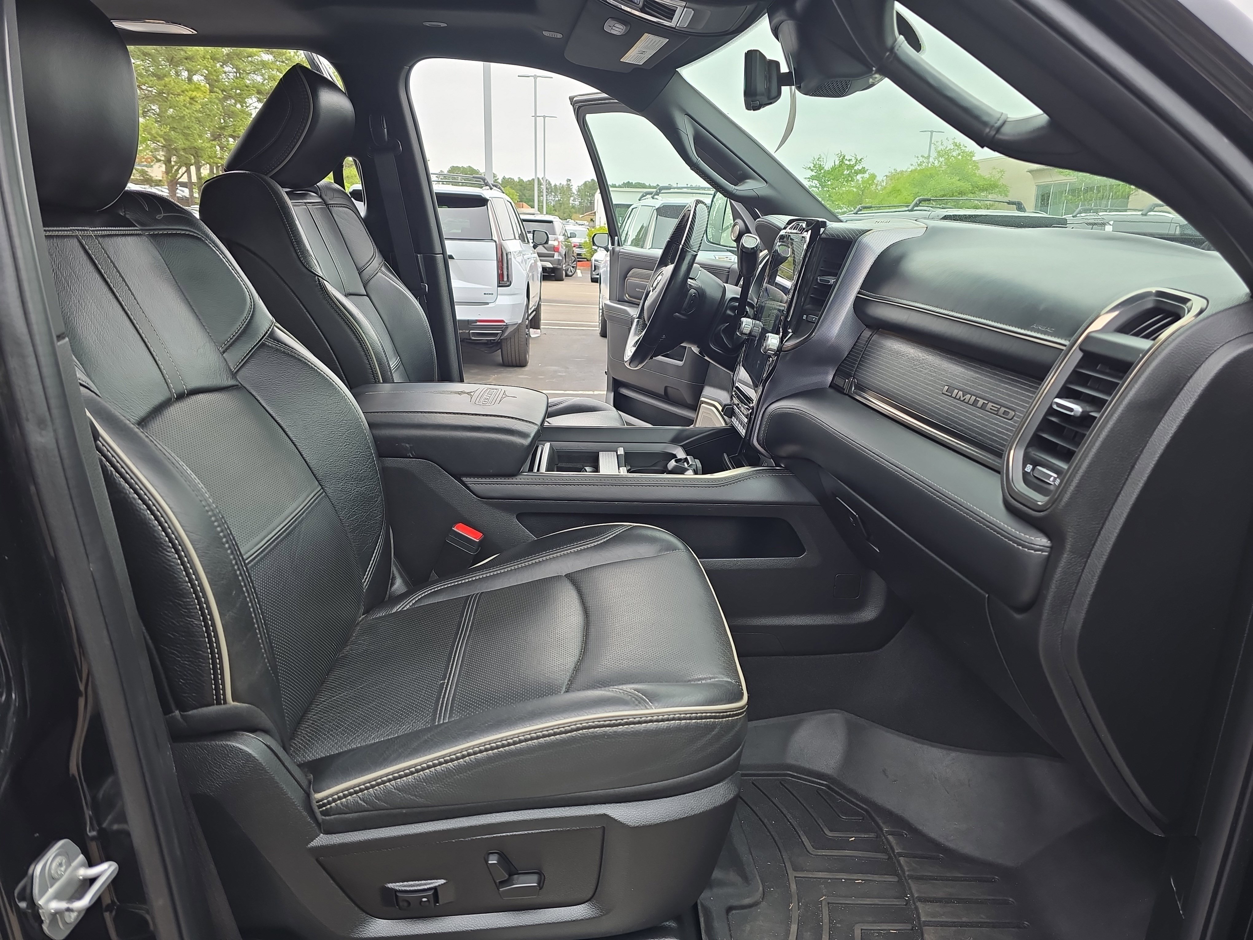 Used 2021 RAM 3500 Limited AWD/4WD image 10