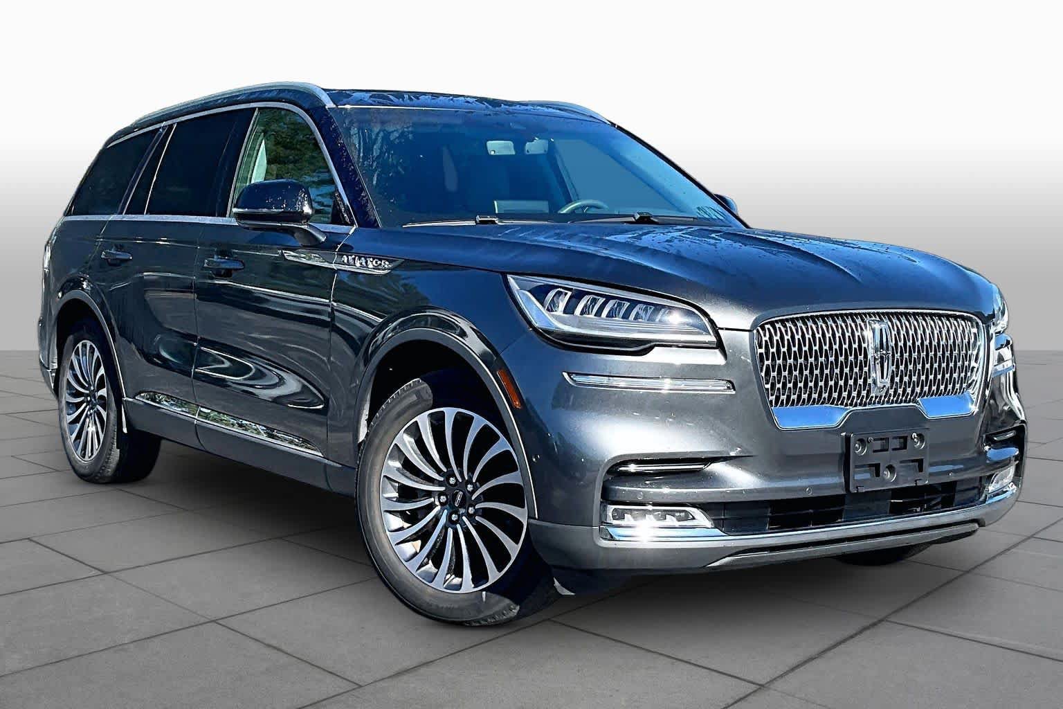 Used 2020 Lincoln Aviator Reserve w/ Equipment Group 201A AWD/4WD image 3