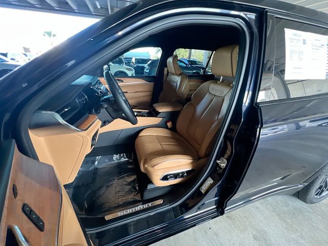 Used 2024 Jeep Grand Cherokee L Summit image 13