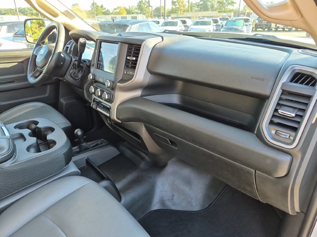 Used 2020 RAM 3500 Tradesman w/ Chrome Appearance Group AWD/4WD image 32