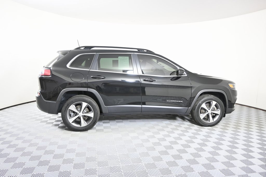 Used 2022 Jeep Cherokee Limited image 7